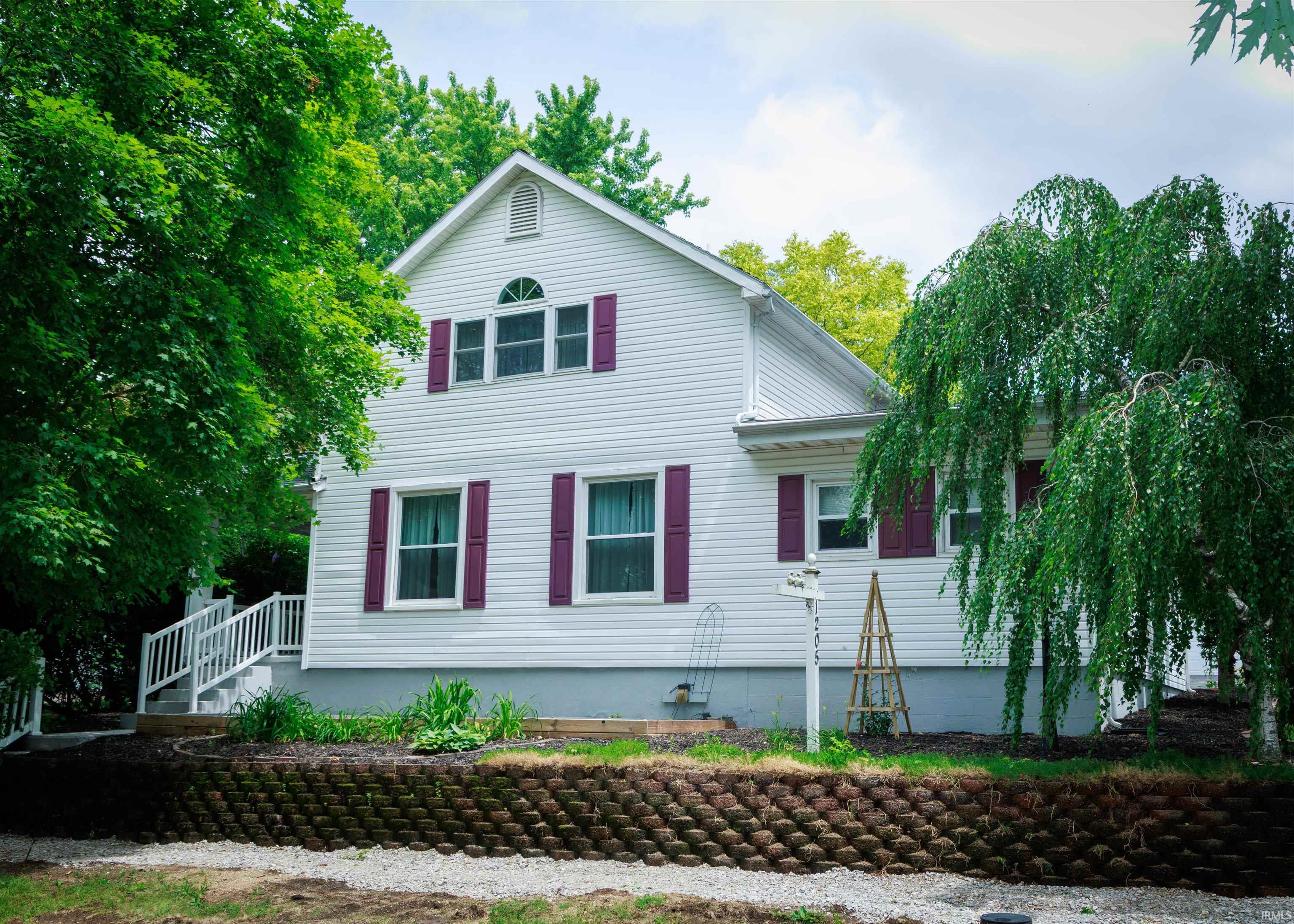 1205 S Brady Street Attica IN 47918