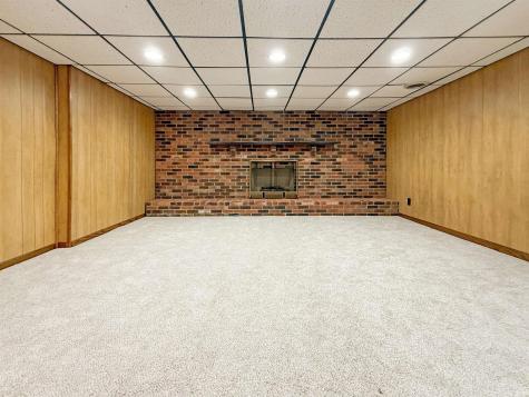 653 Greenview Drive Evansville IN 47711