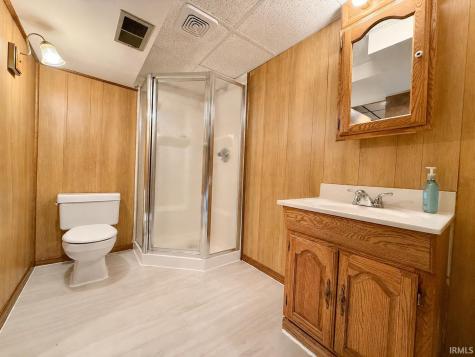 653 Greenview Drive Evansville IN 47711