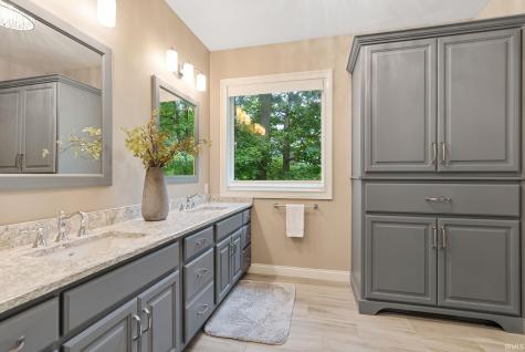 11120 Creekwood Court Fort Wayne IN 46818