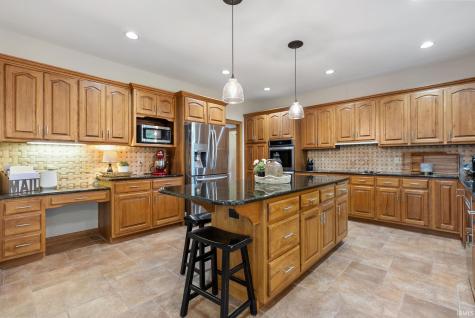11120 Creekwood Court Fort Wayne IN 46818