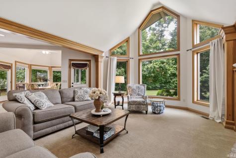 11120 Creekwood Court Fort Wayne IN 46818