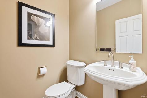 11120 Creekwood Court Fort Wayne IN 46818