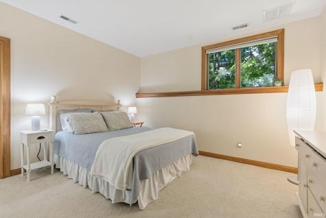11120 Creekwood Court Fort Wayne IN 46818