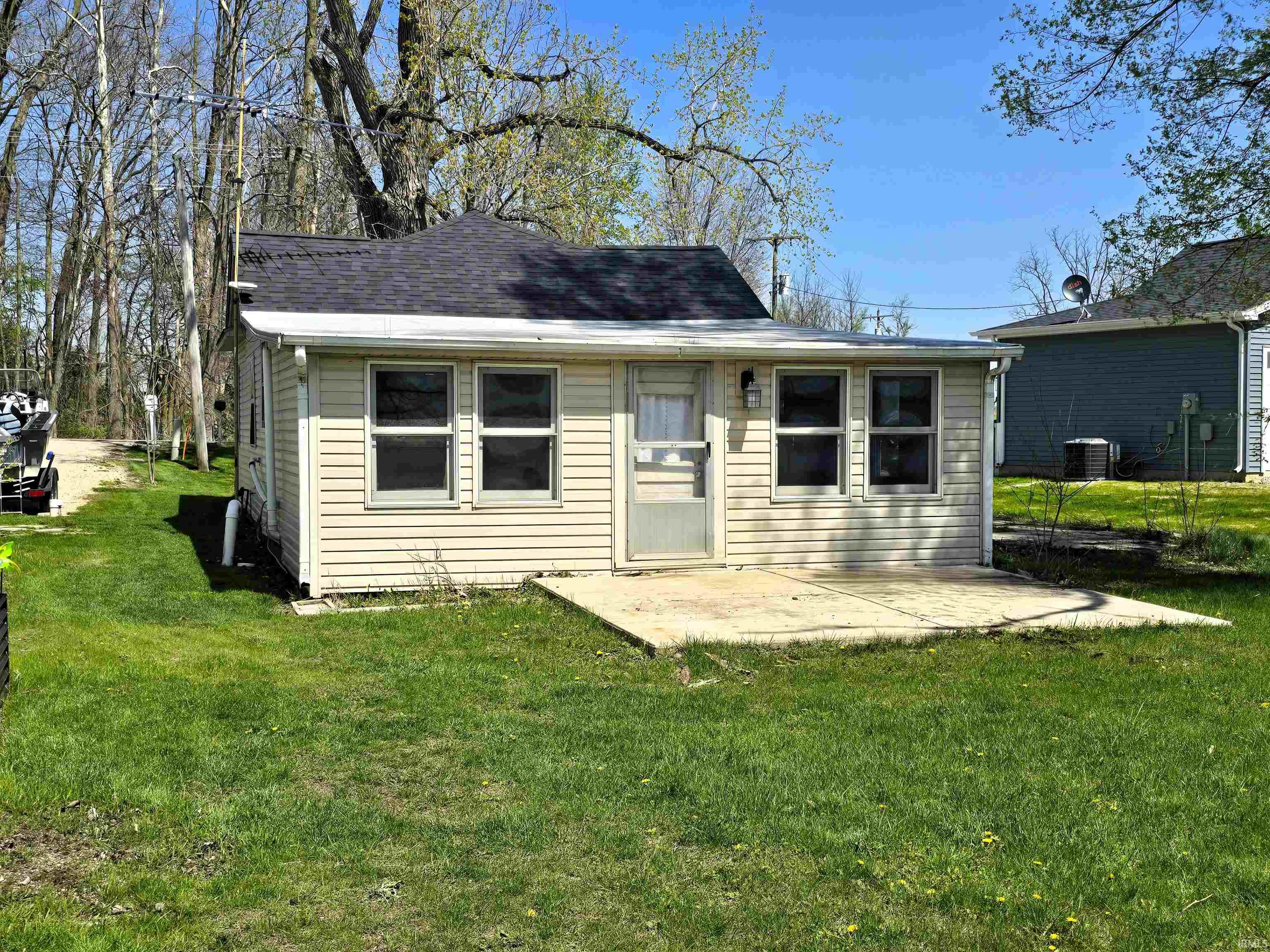 4283 W 500 S Albion IN 46701