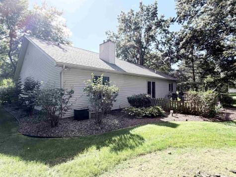 57360 Peachstone Drive South Bend IN 46619
