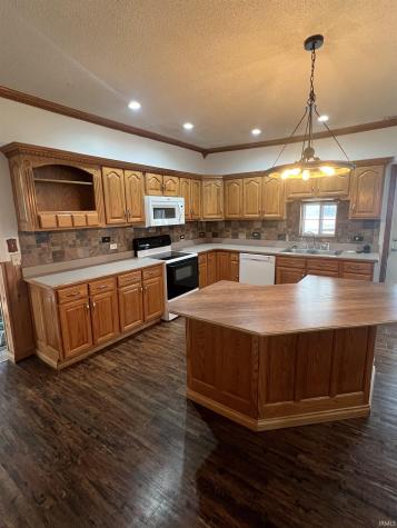 10623 W 300 S Lyons IN 47443