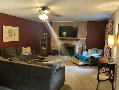 6612 Pinehurst Drive Evansville IN 47711