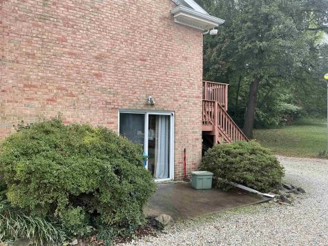 6612 Pinehurst Drive Evansville IN 47711