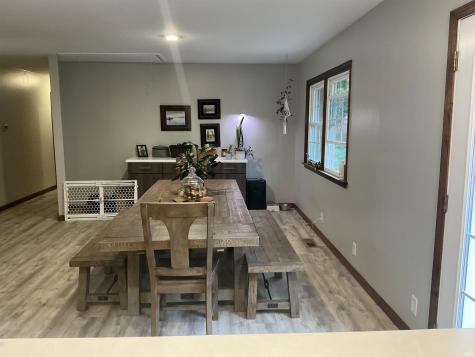 6612 Pinehurst Drive Evansville IN 47711