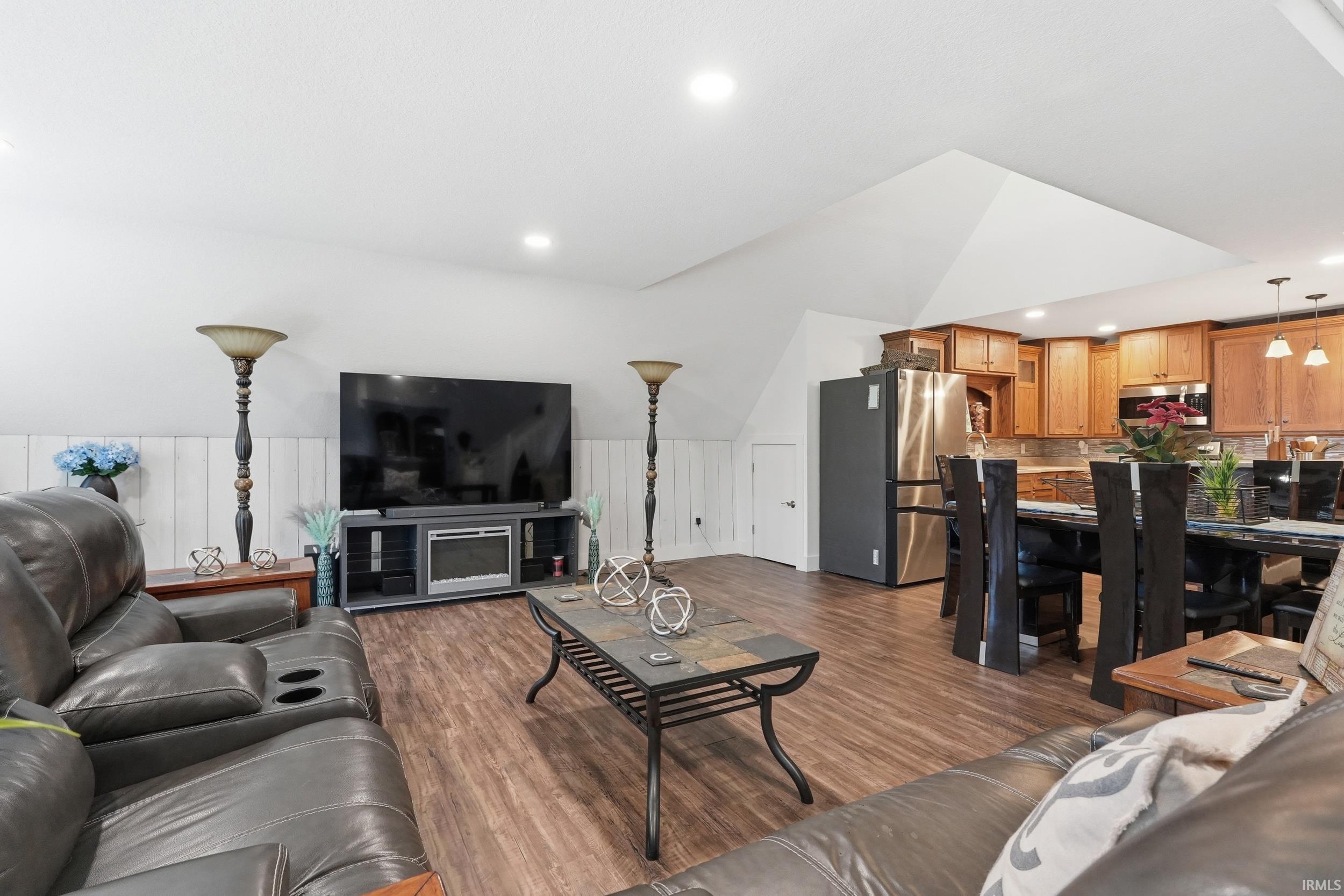 40 Lane 105c Turkey Lake Lagrange IN 46761