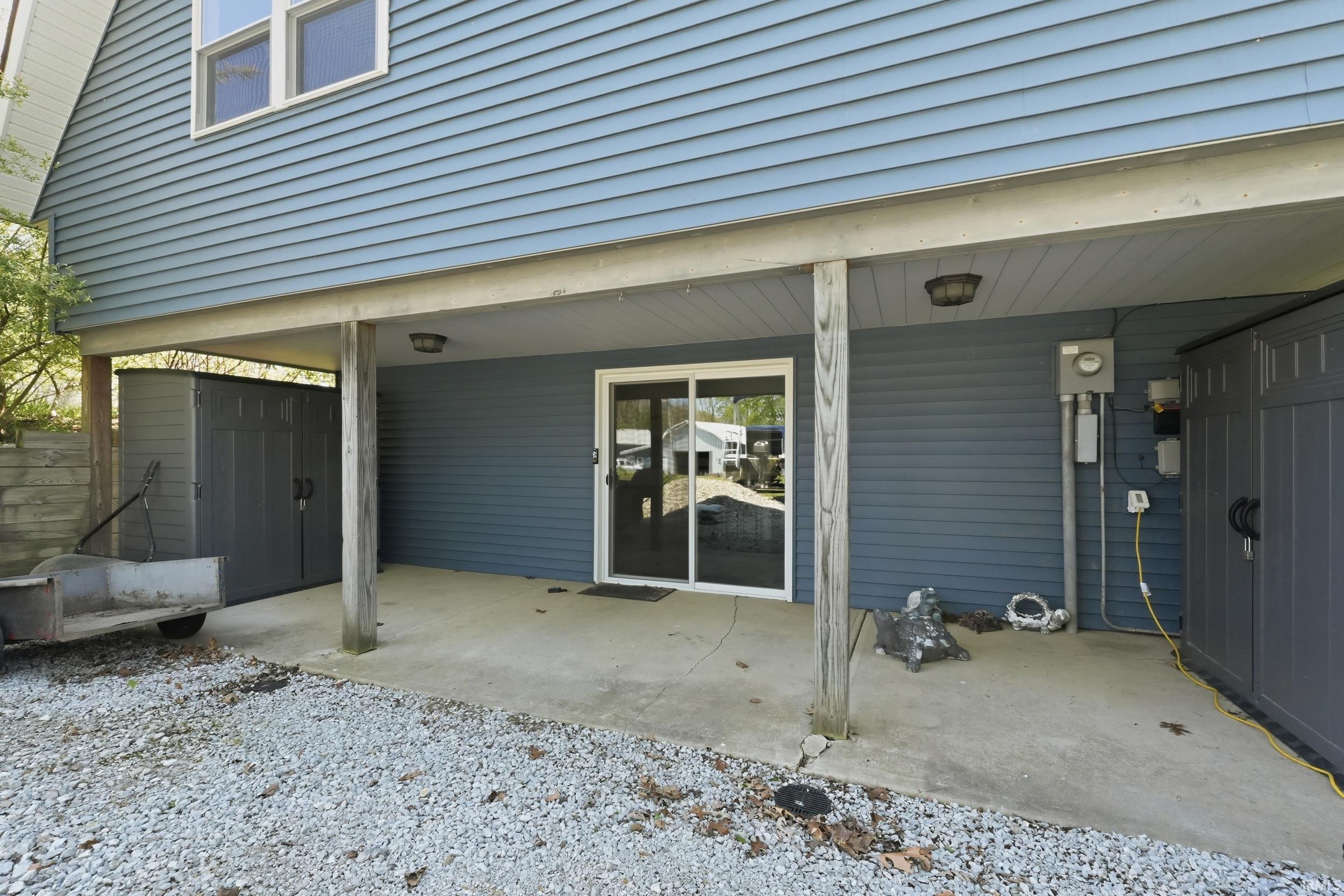 40 Lane 105c Turkey Lake Lagrange IN 46761