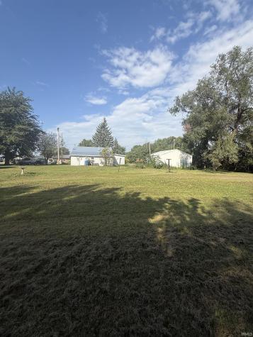5911 S Sr 1 Bluffton IN 46714