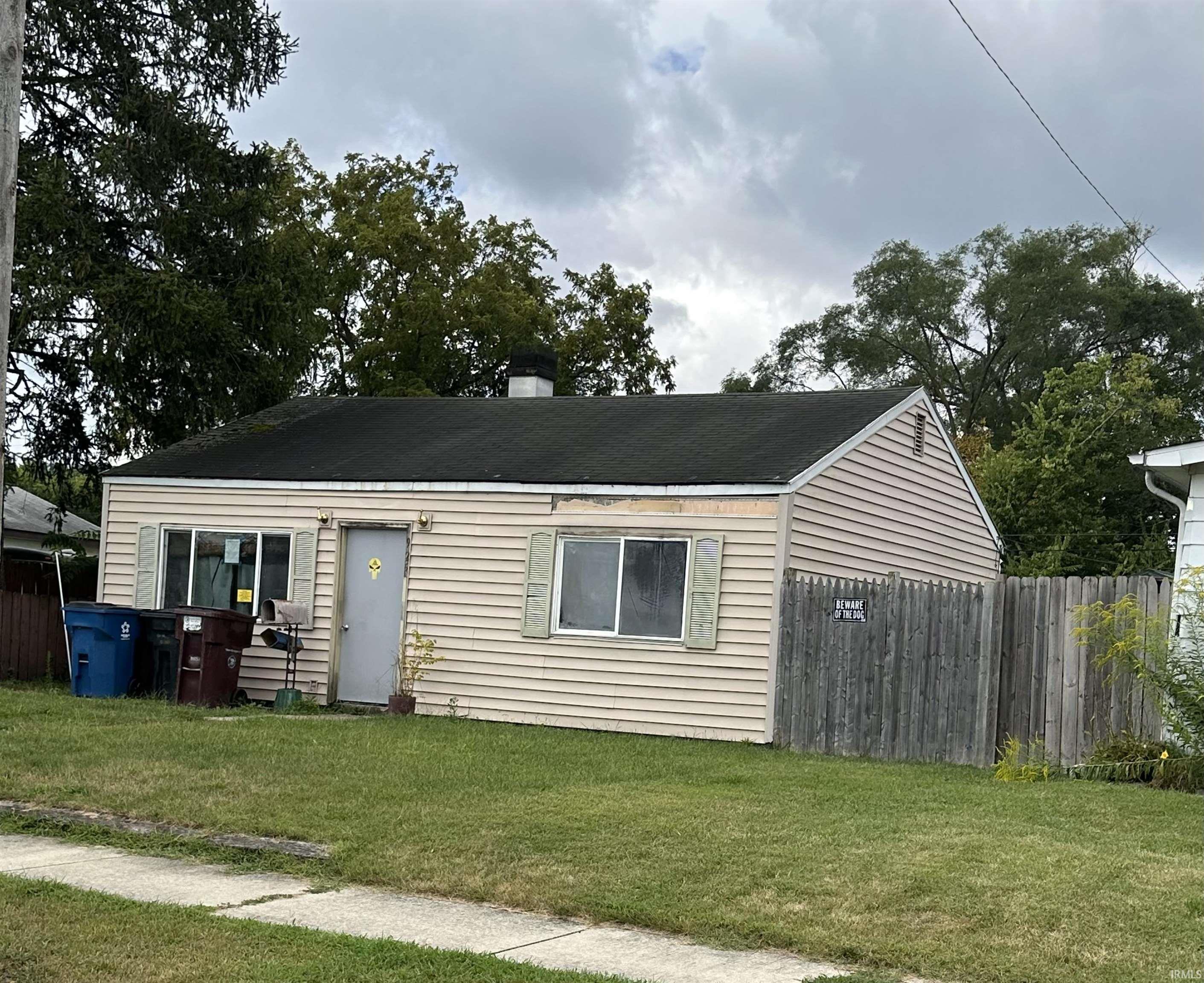 925 Burdette Street Mishawaka IN 46544