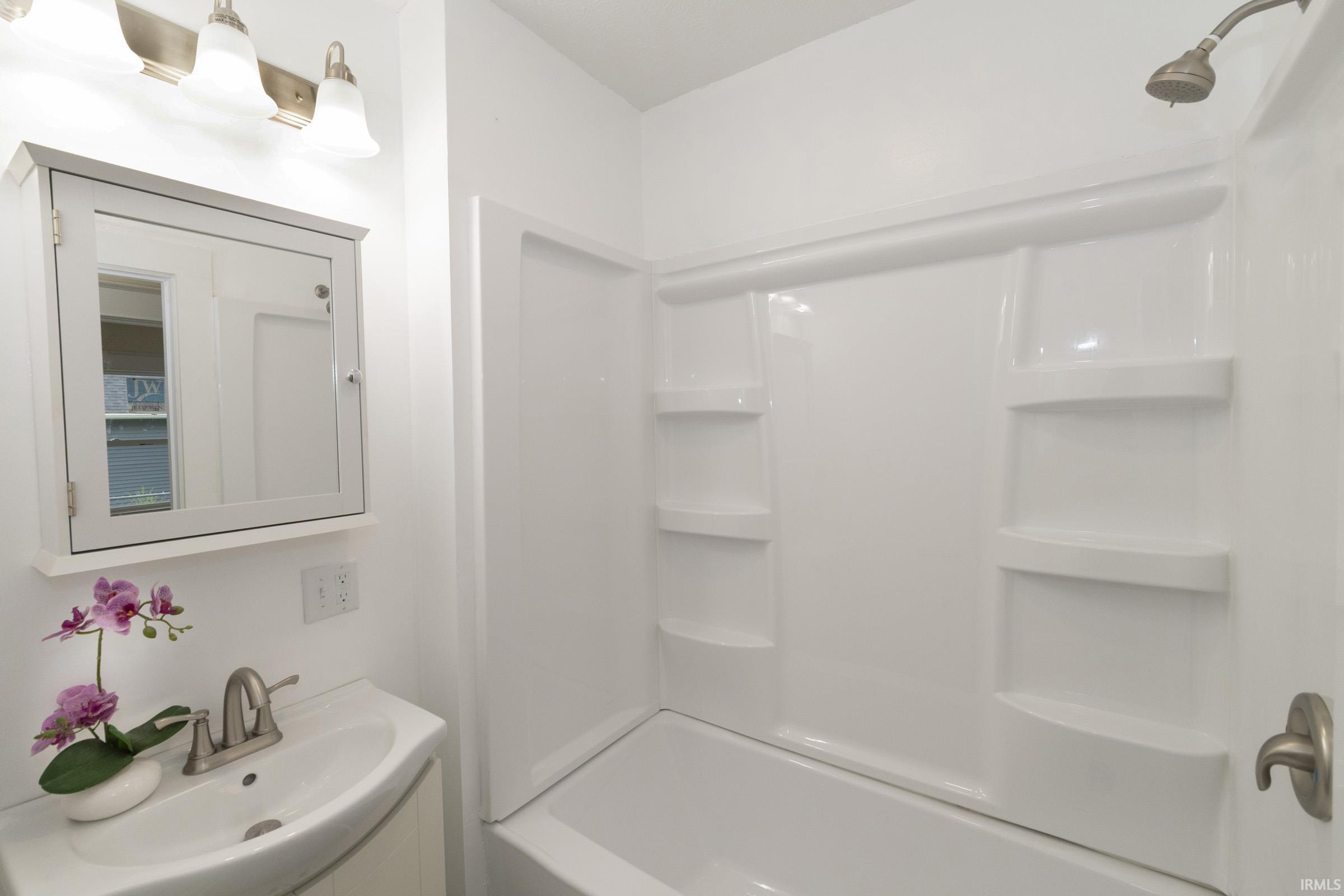 814 Sancome Avenue South Bend IN 46628