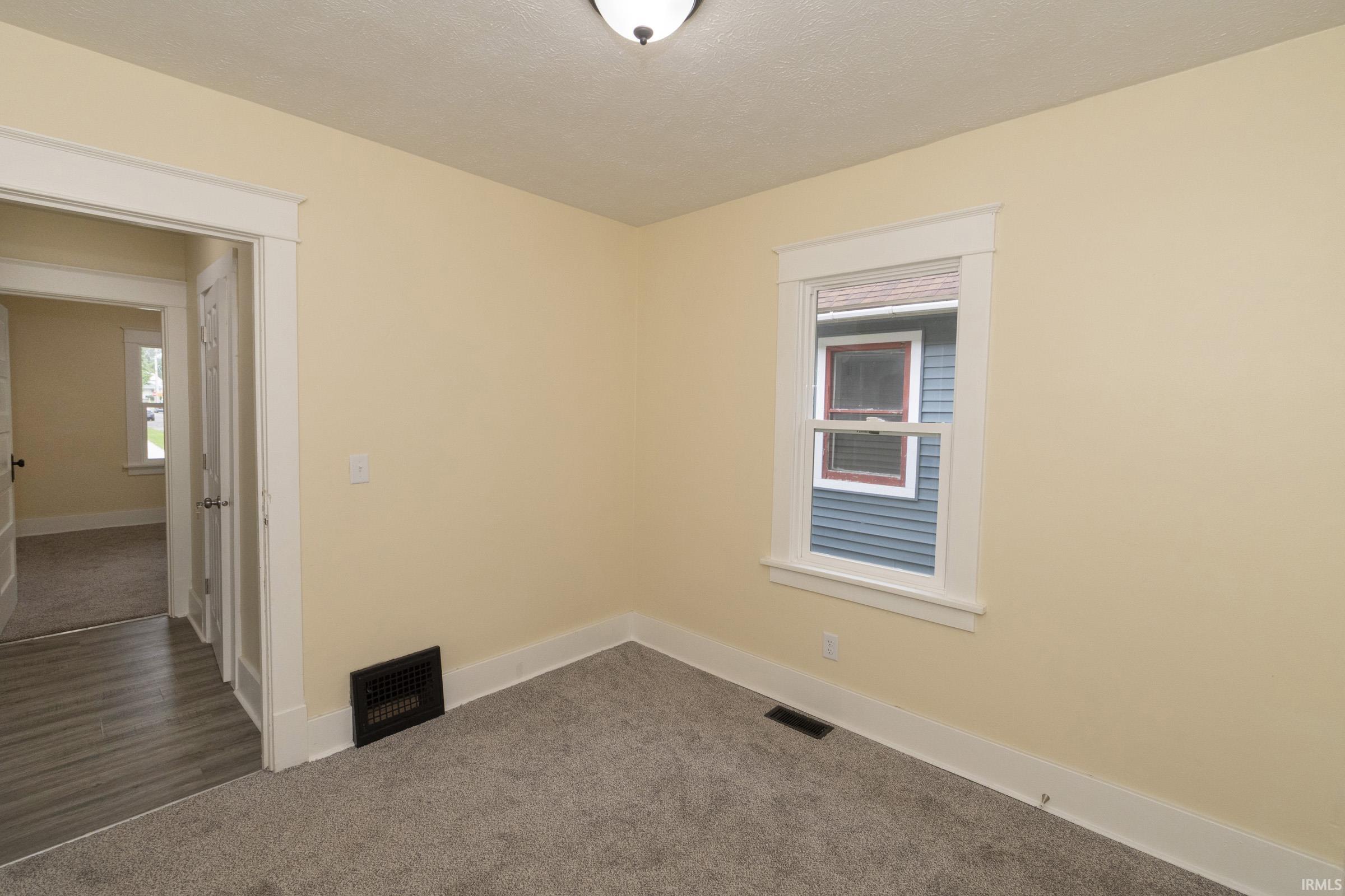 814 Sancome Avenue South Bend IN 46628