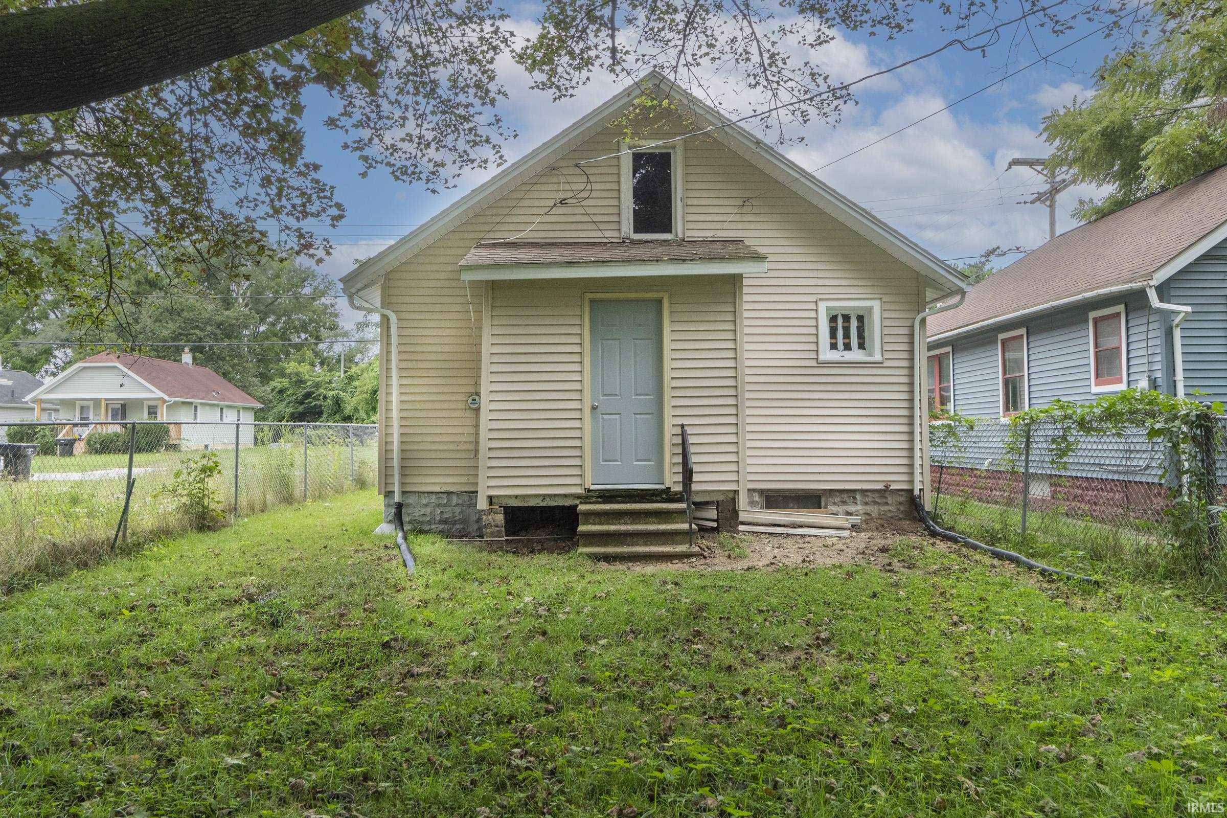 814 Sancome Avenue South Bend IN 46628