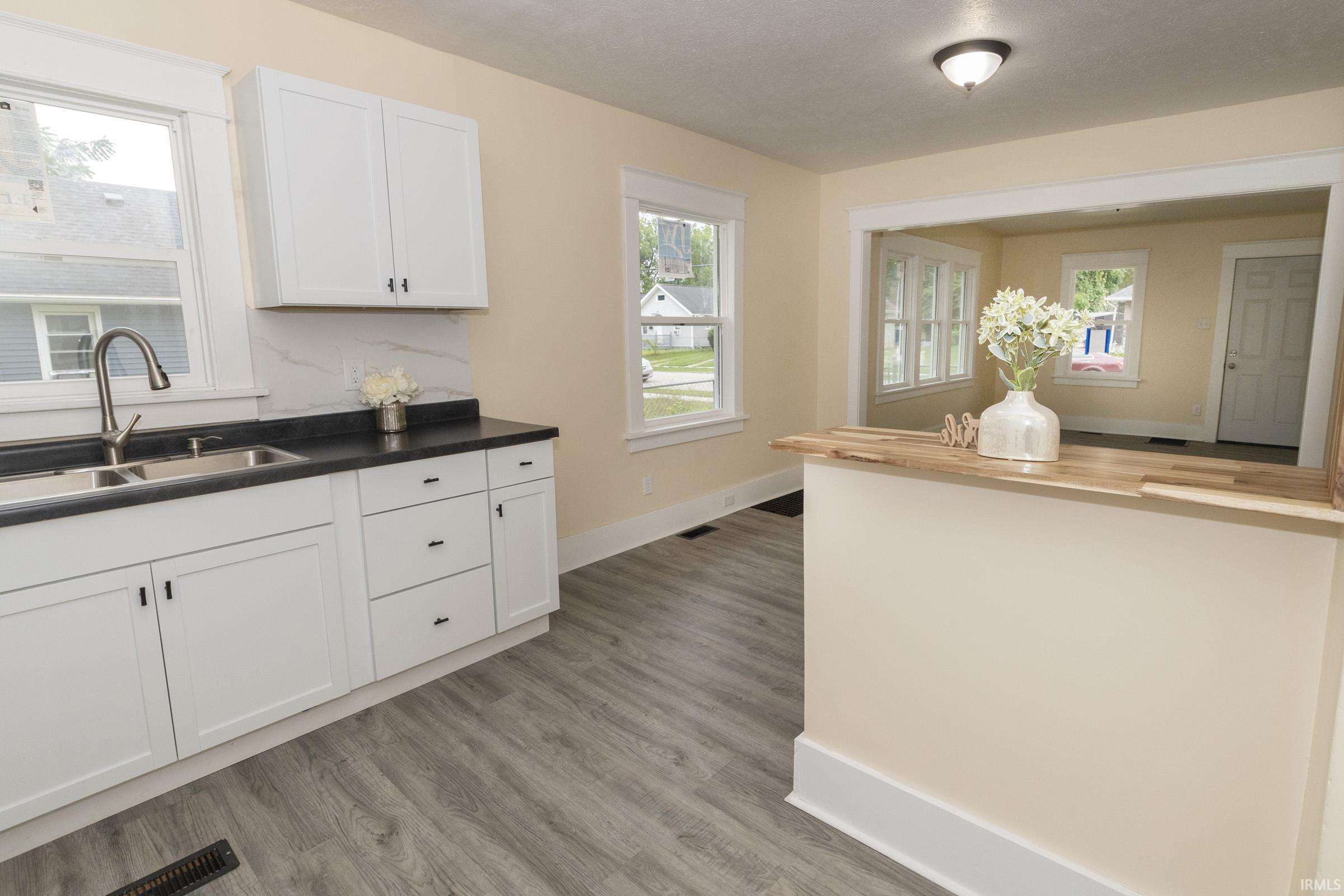 814 Sancome Avenue South Bend IN 46628