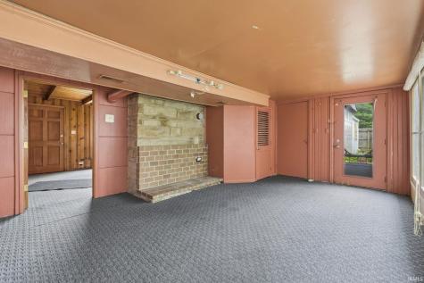 1928 Glenwood Avenue Fort Wayne IN 46805