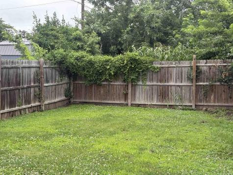 1216 N 12th Street Vincennes IN 47591