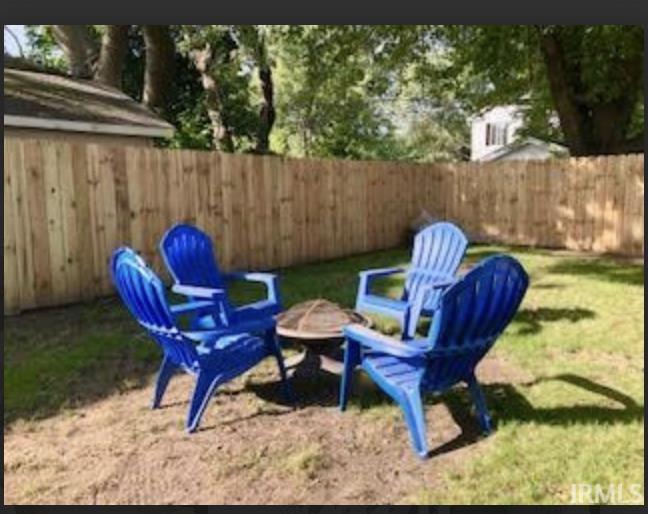 927 S Twyckenham Drive South Bend IN 46615