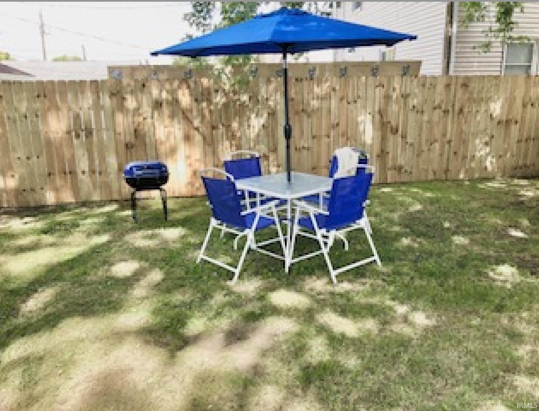 927 S Twyckenham Drive South Bend IN 46615