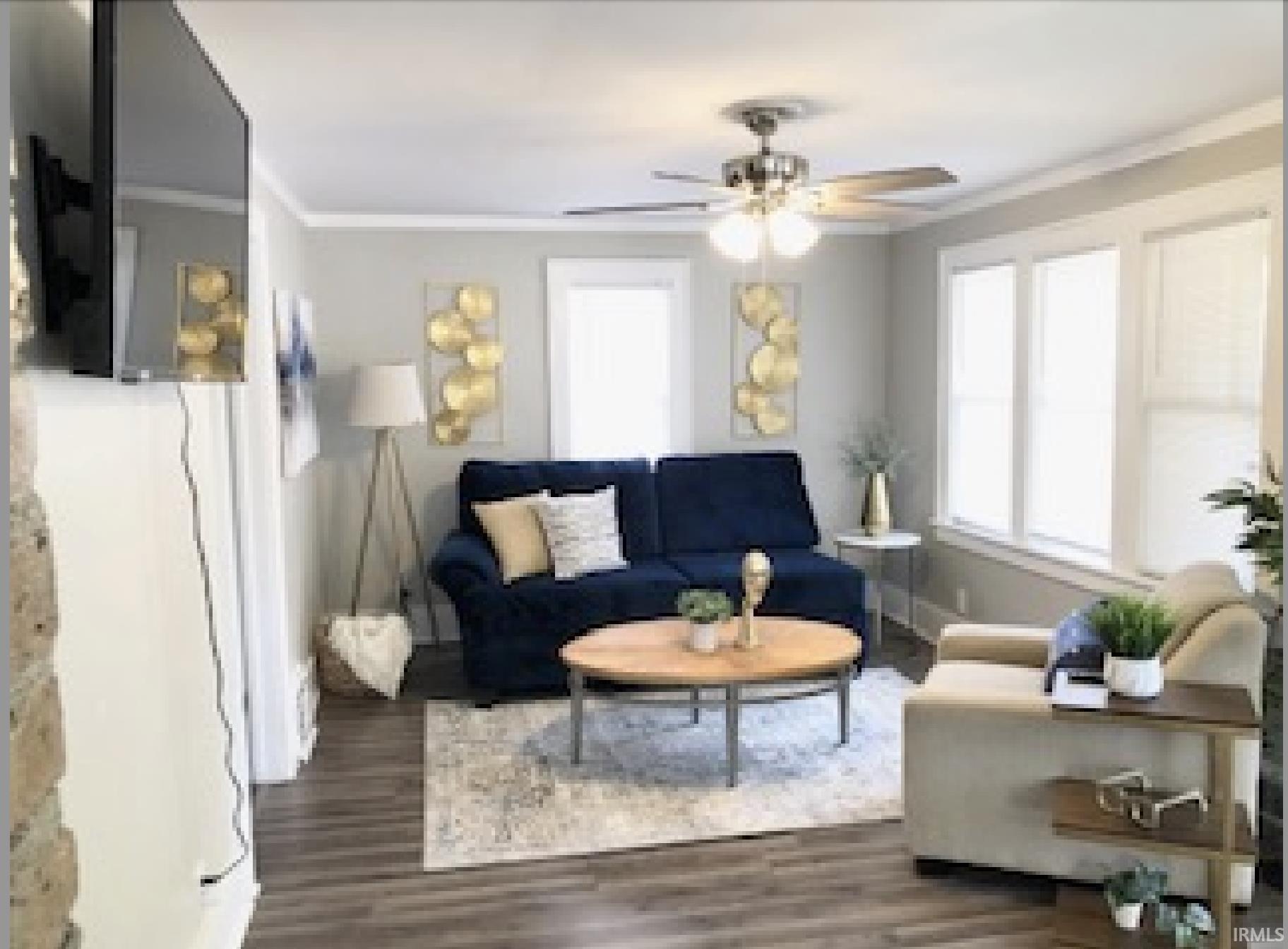 927 S Twyckenham Drive South Bend IN 46615