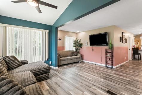 4332 Kankakee Trail South Bend IN 46619