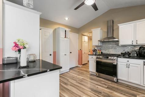 4332 Kankakee Trail South Bend IN 46619