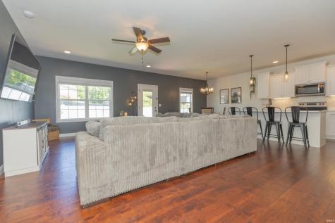 1415 Breezy Creek Drive Evansville IN 47720