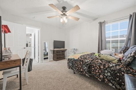10267 Landis Boulevard Fishers IN 46040