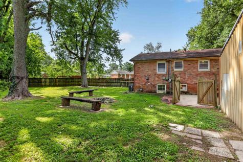6210 Roger Park Court Evansville IN 47715