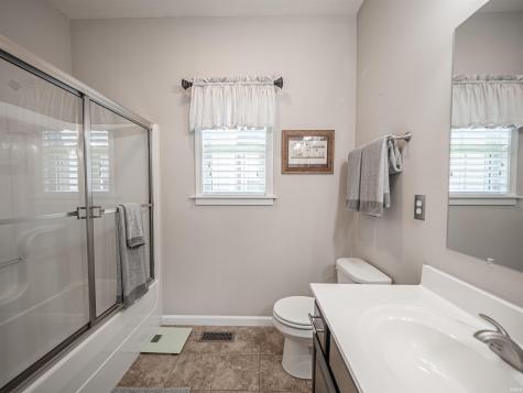 15508 Shakespeare Drive Evansville IN 47725