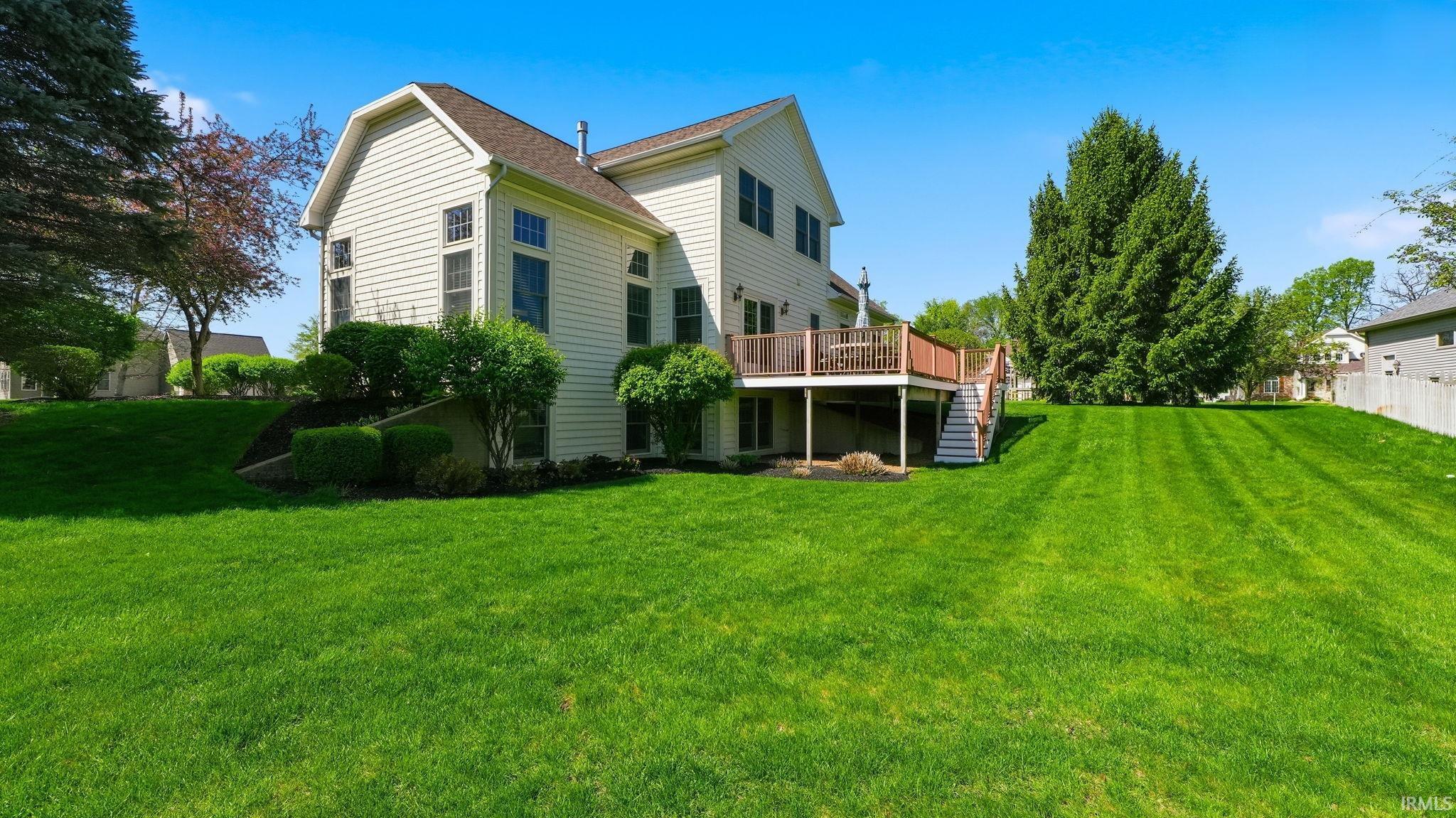 2570 E Ontario Lane Warsaw IN 46582