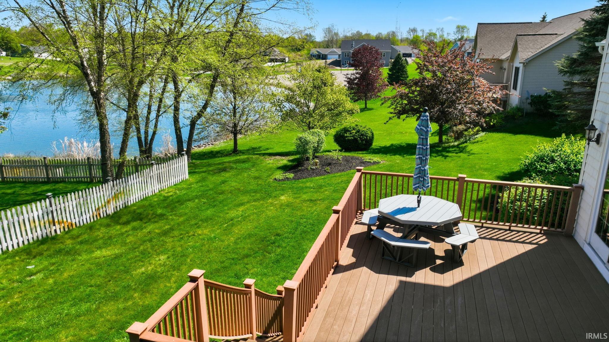2570 E Ontario Lane Warsaw IN 46582