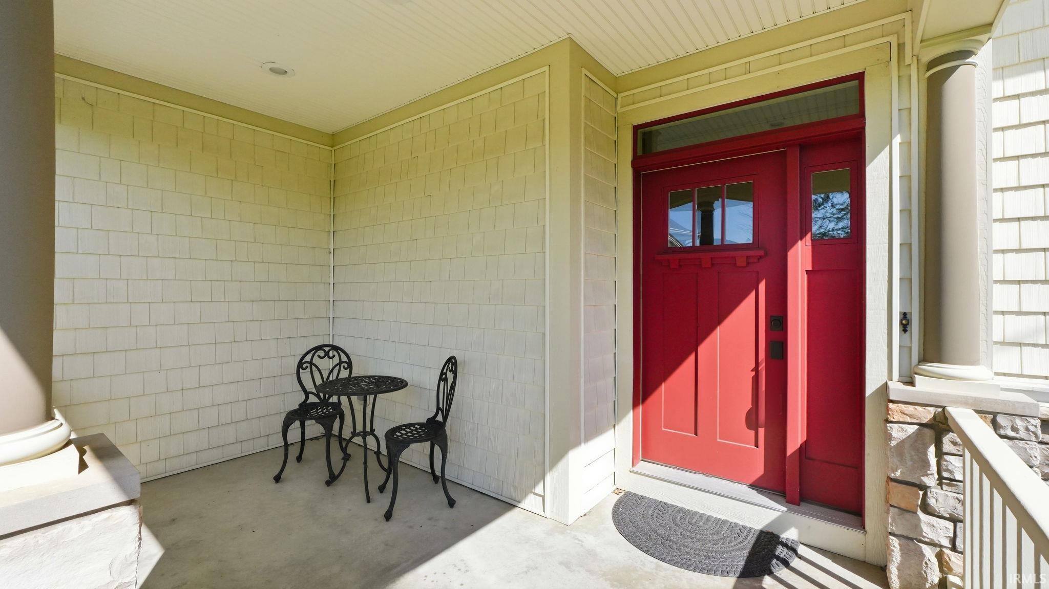 2570 E Ontario Lane Warsaw IN 46582