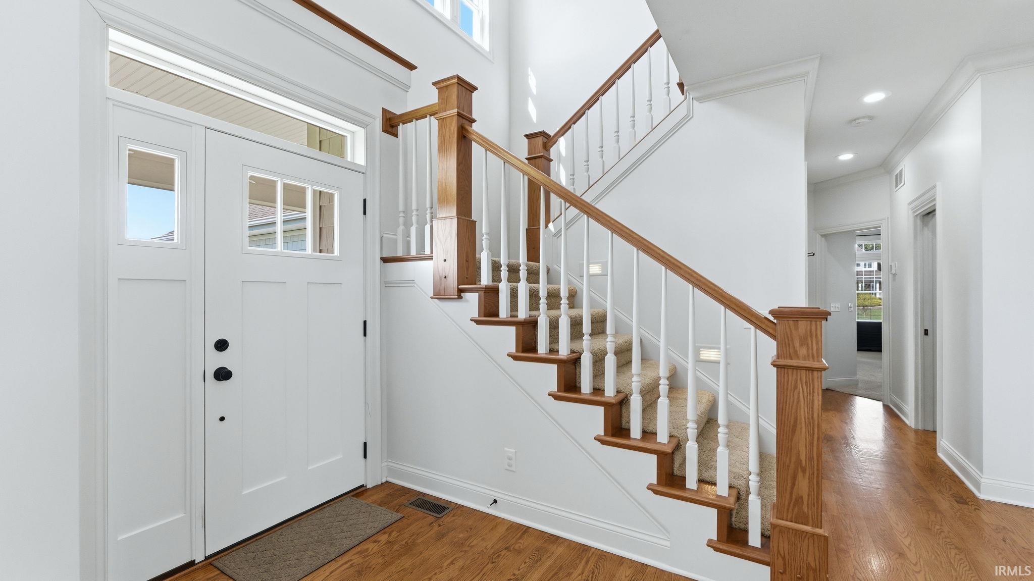 2570 E Ontario Lane Warsaw IN 46582