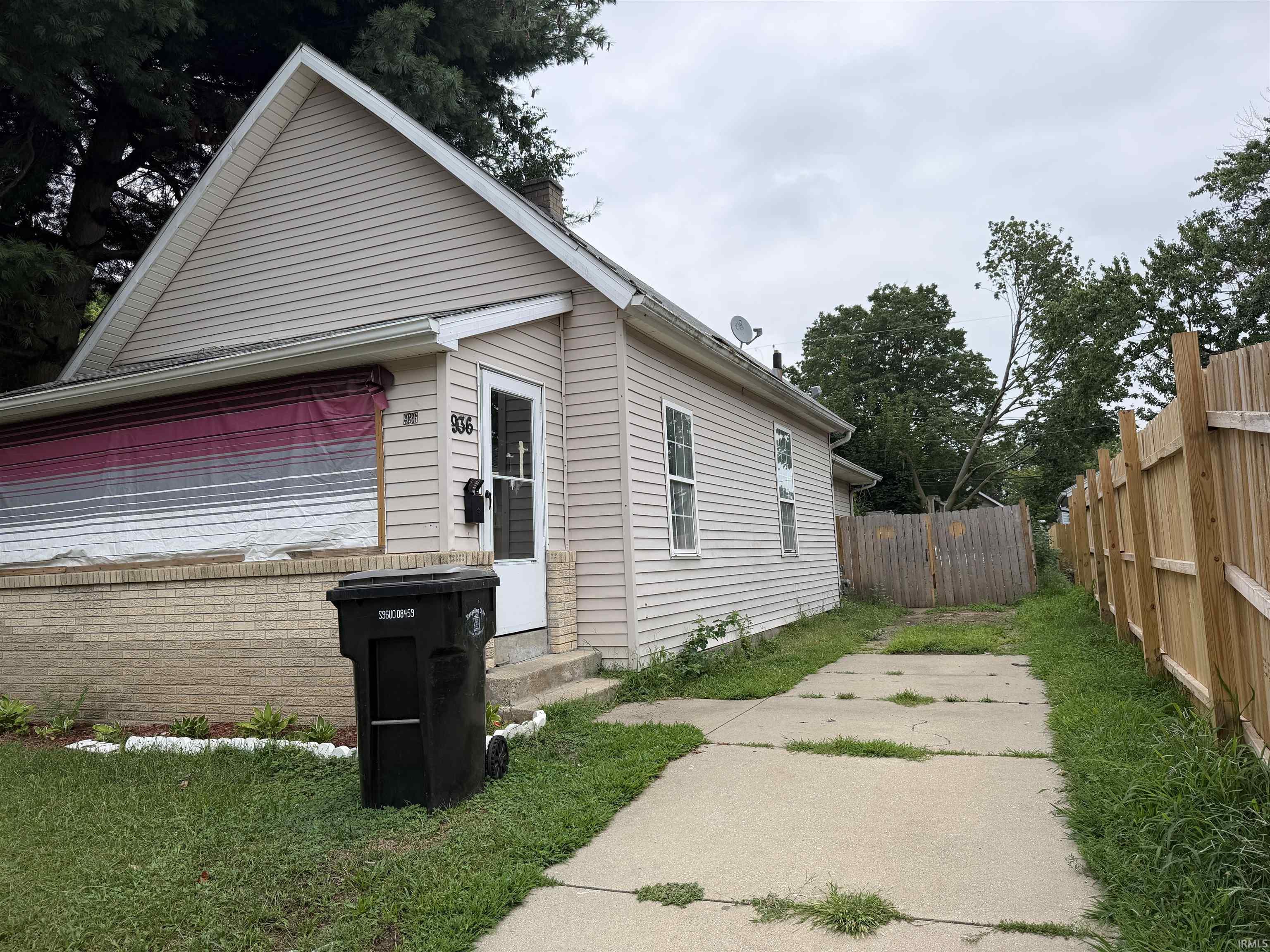936 S 33rd Street South Bend IN 46615