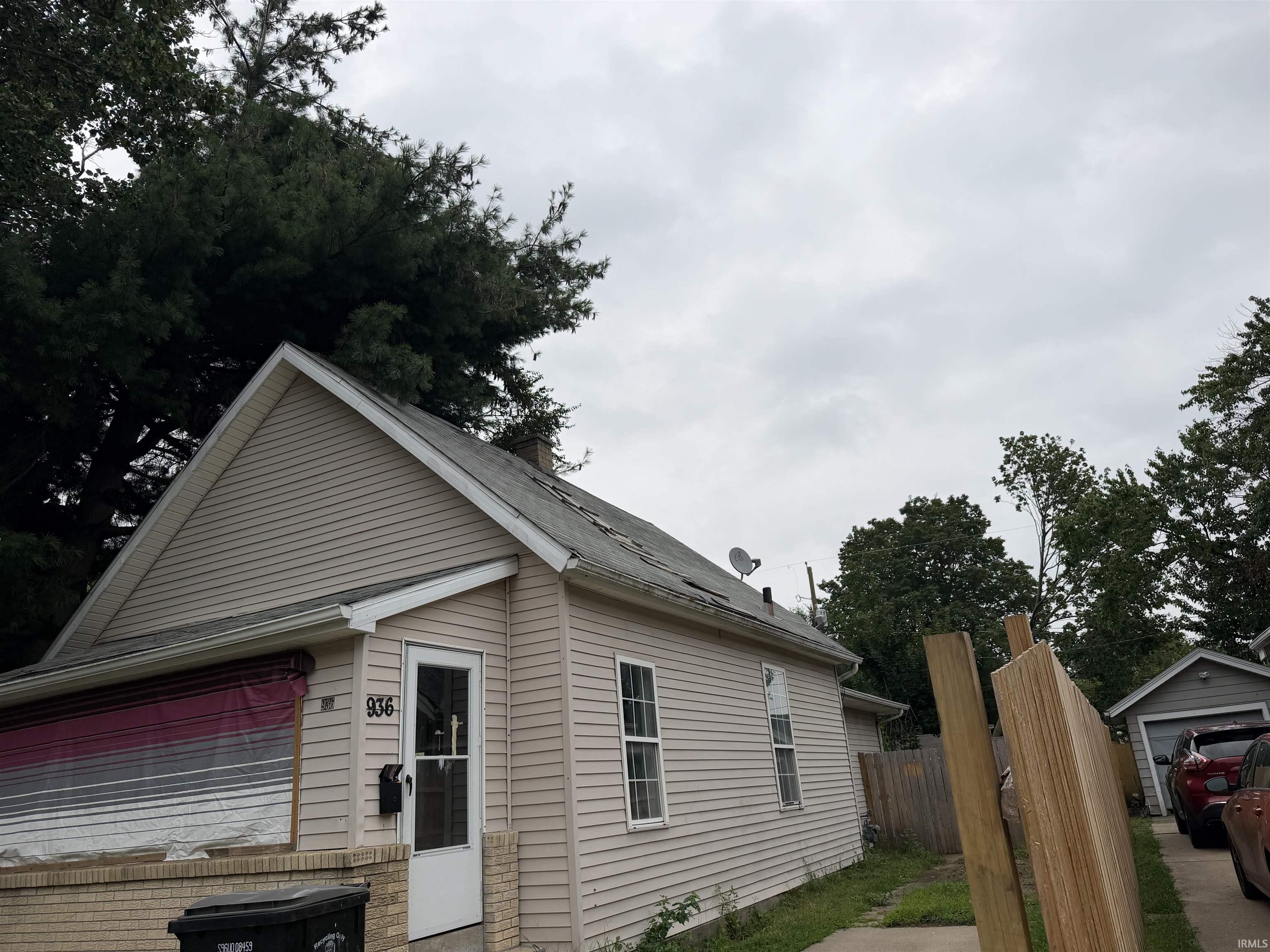 936 S 33rd Street South Bend IN 46615