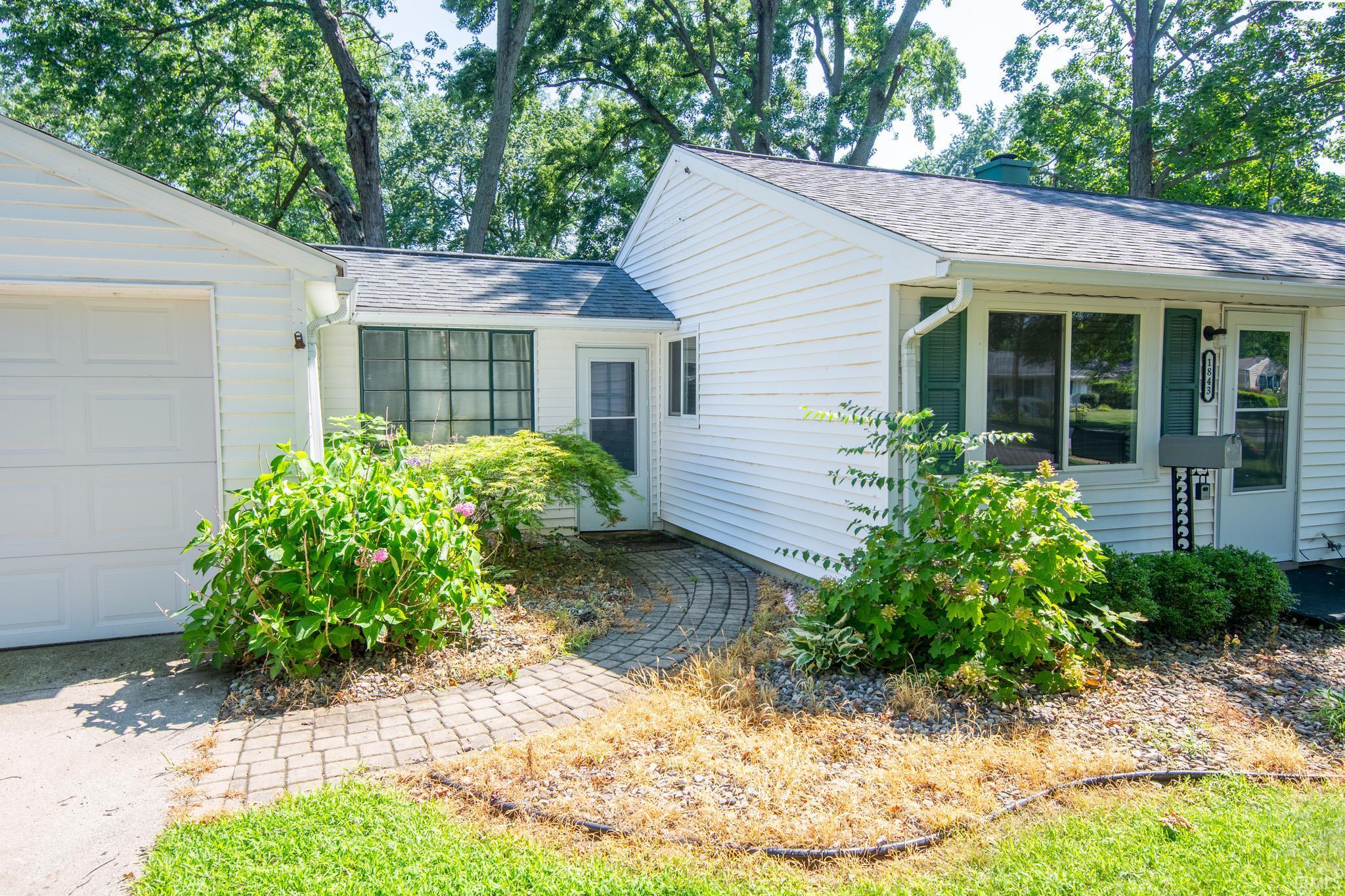 1843 Grant Street Elkhart IN 46514