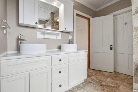 219 W Dewey Street Bremen IN 46506