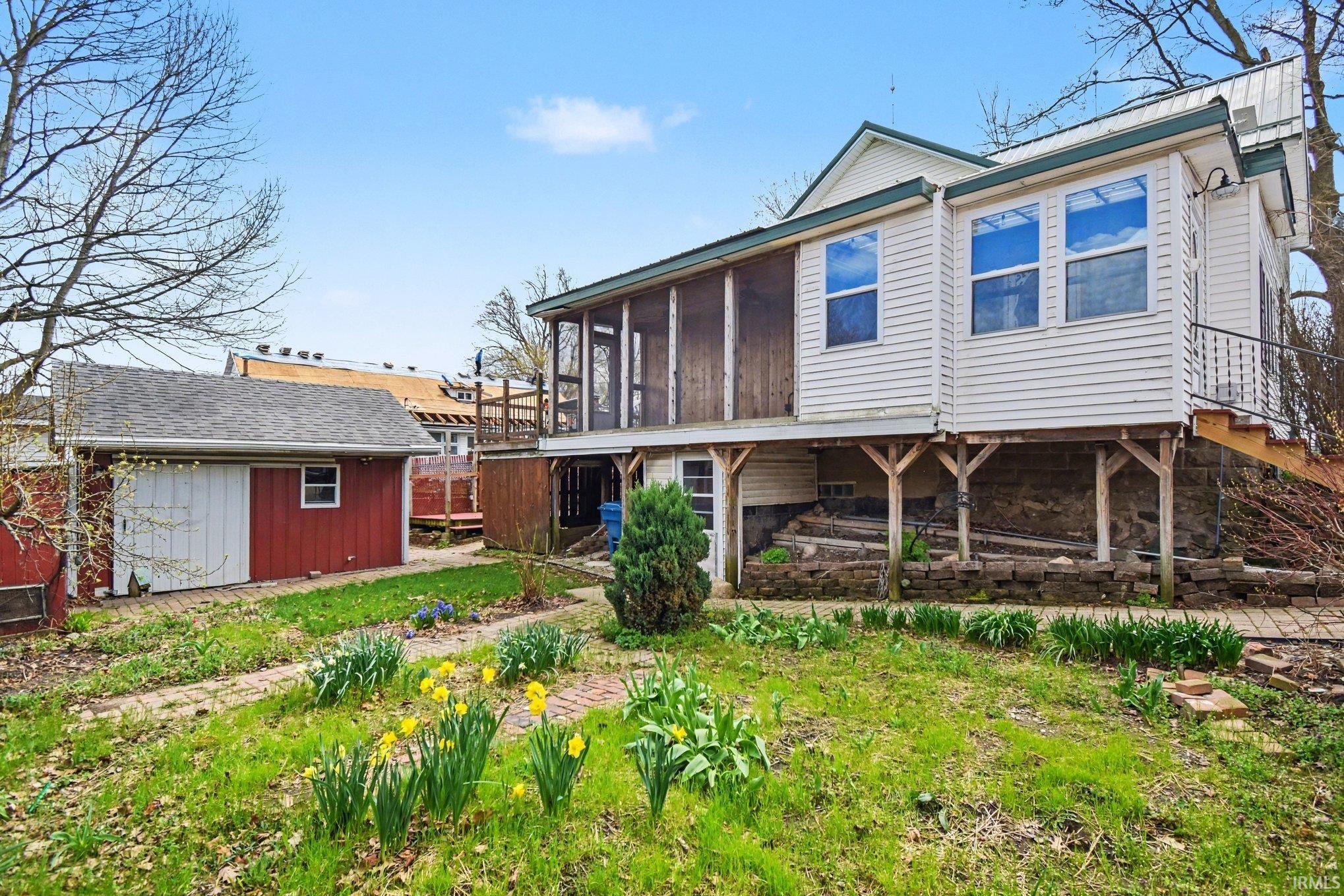 219 W Dewey Street Bremen IN 46506