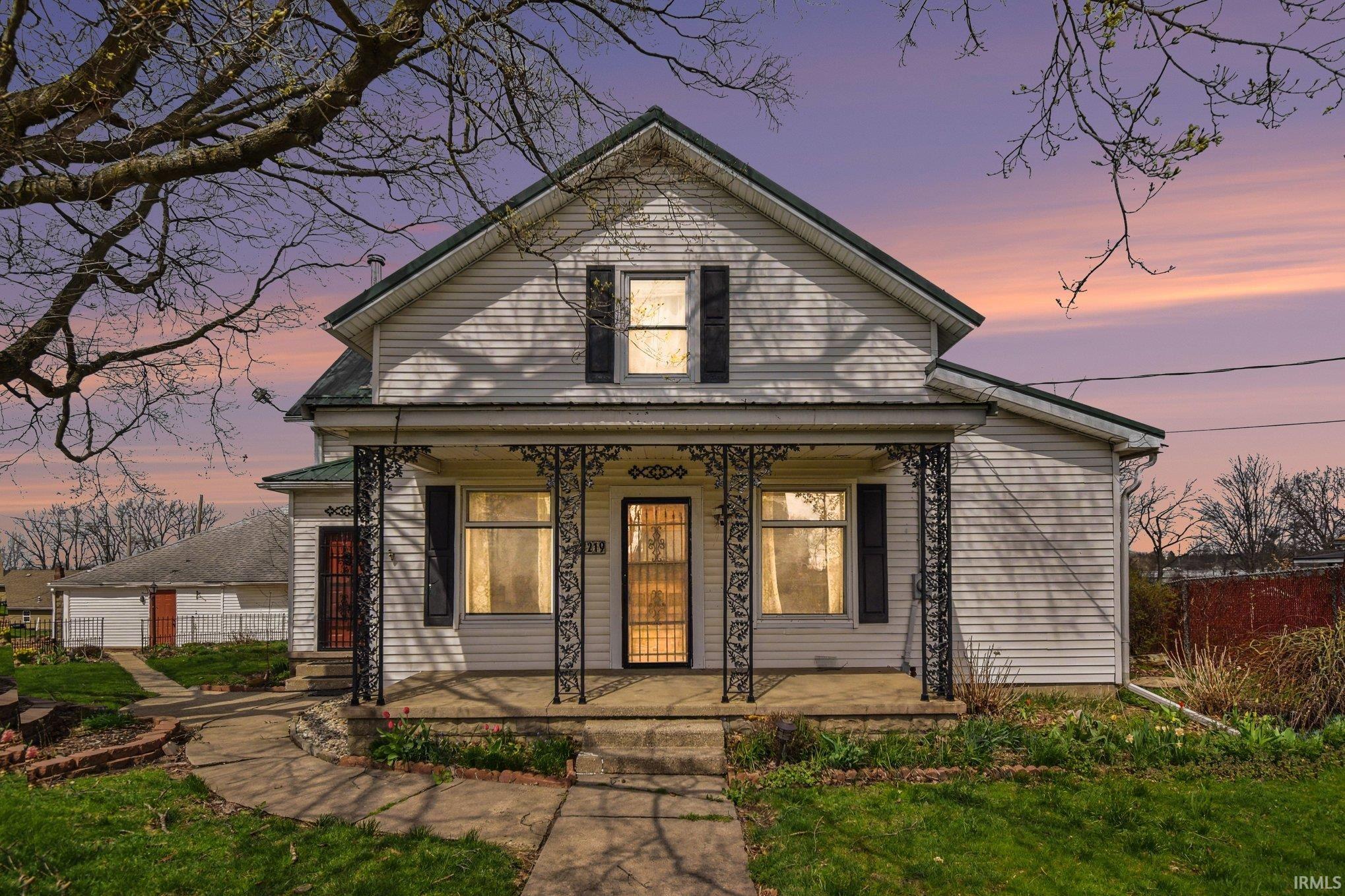 219 W Dewey Street Bremen IN 46506