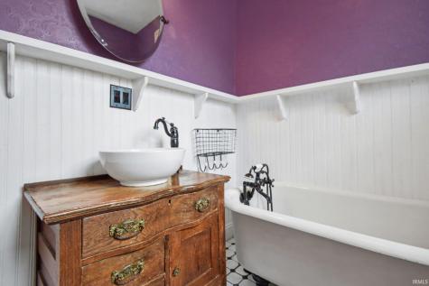 219 W Dewey Street Bremen IN 46506