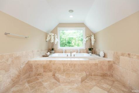 3087 E Chase Lane Bloomington IN 47401