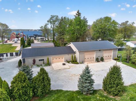11199 NE Wawasee Drive Syracuse IN 46567