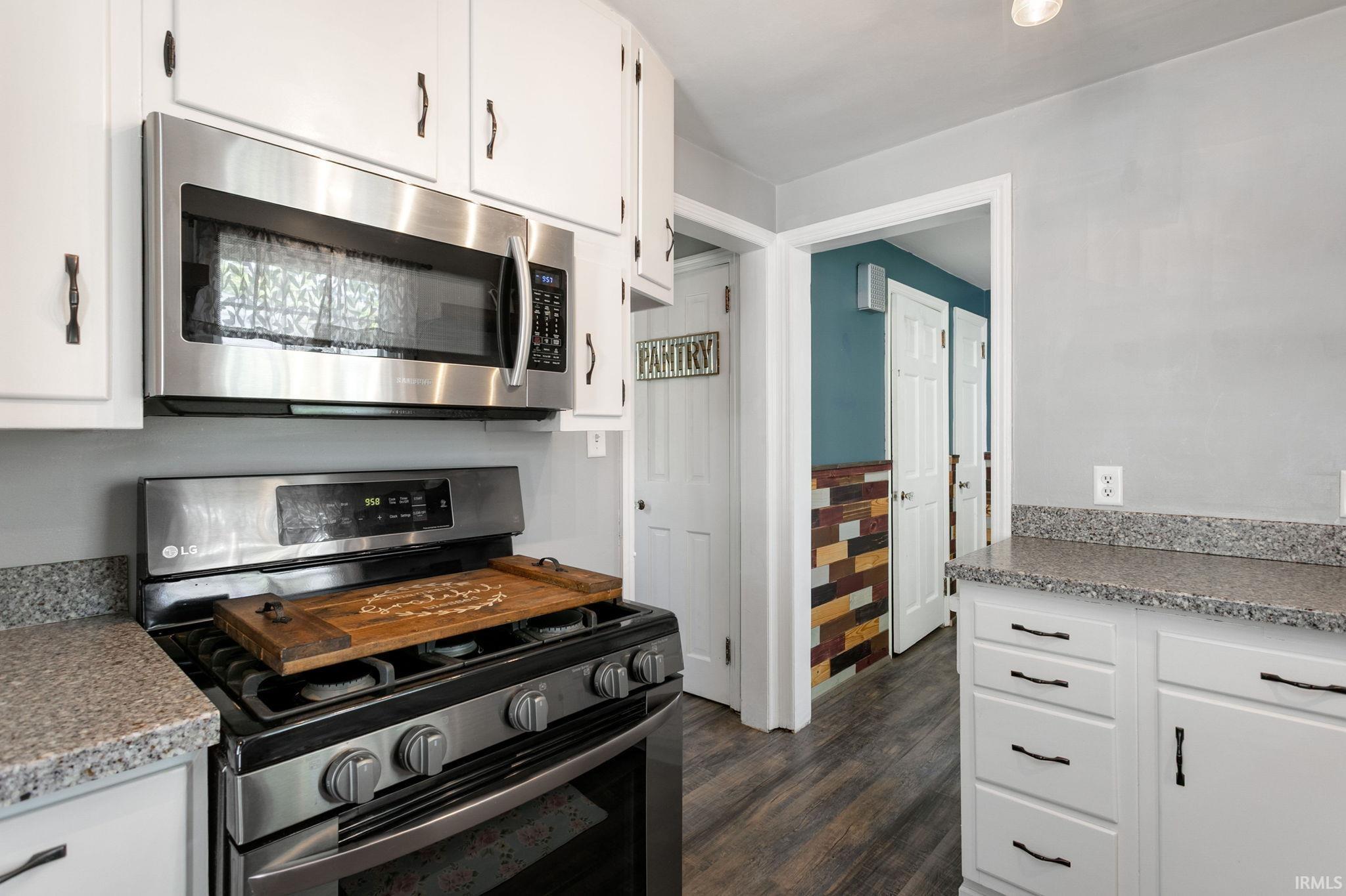 1522 E Ewing Avenue South Bend IN 46613