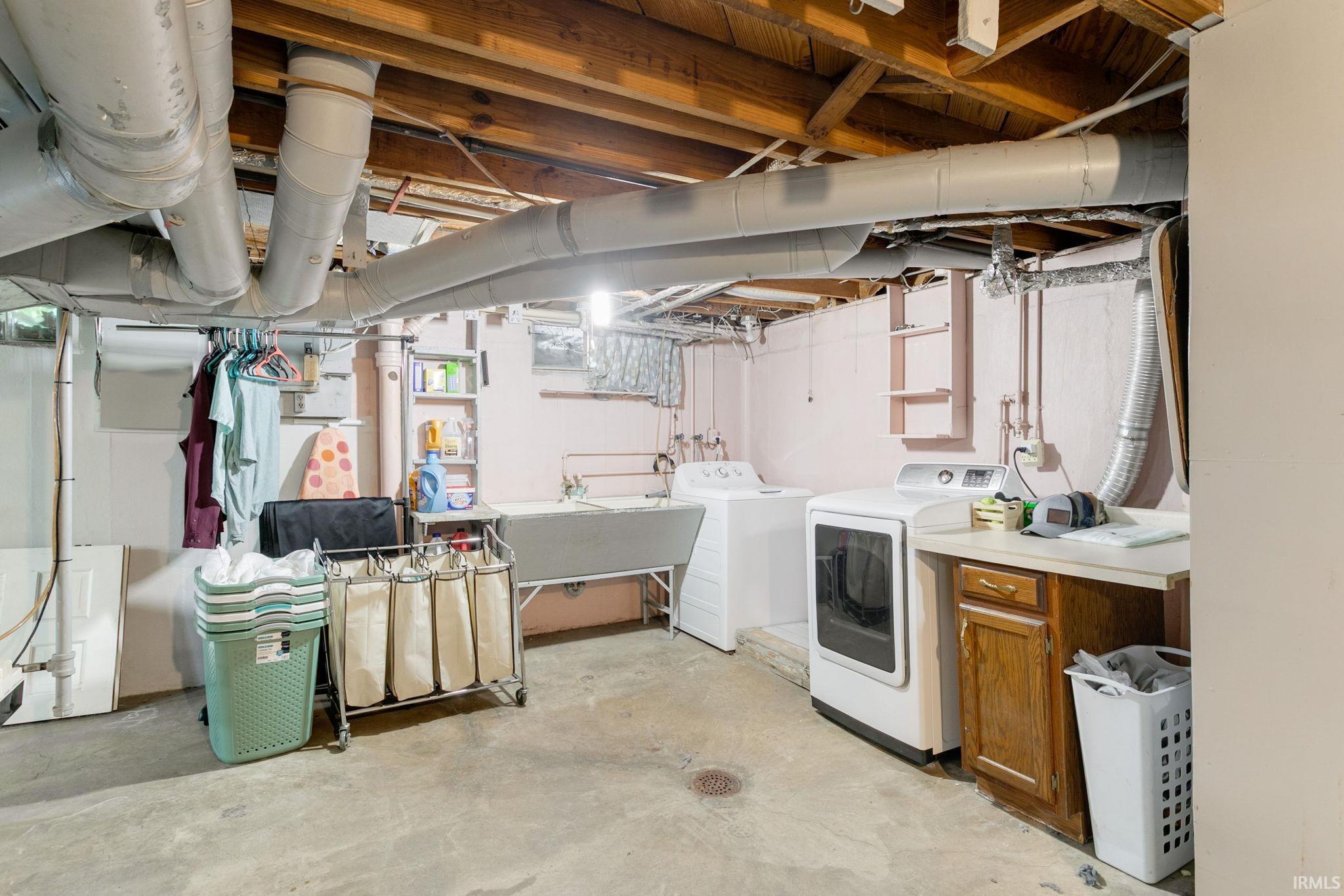 1522 E Ewing Avenue South Bend IN 46613