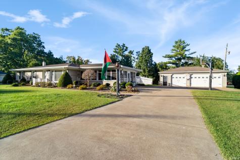 9301 Farmington Drive Evansville IN 47712
