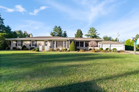 9301 Farmington Drive Evansville IN 47712